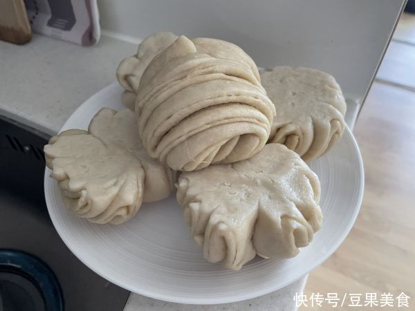 一家人|全麦花卷健康营养、不油不腻，一家人晚饭吃真舒服