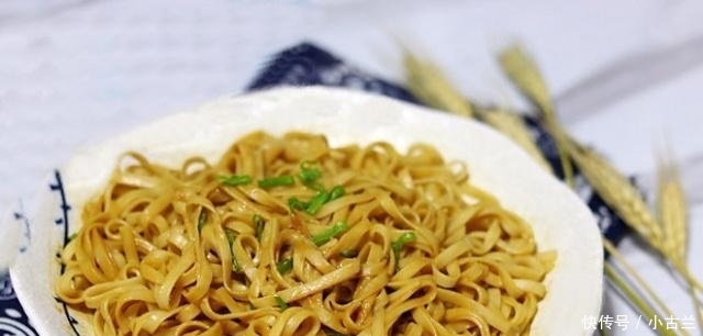 牛奶|儿子坚持常年吃“它”，每一口都是钙，效果比牛奶好，16岁1米8