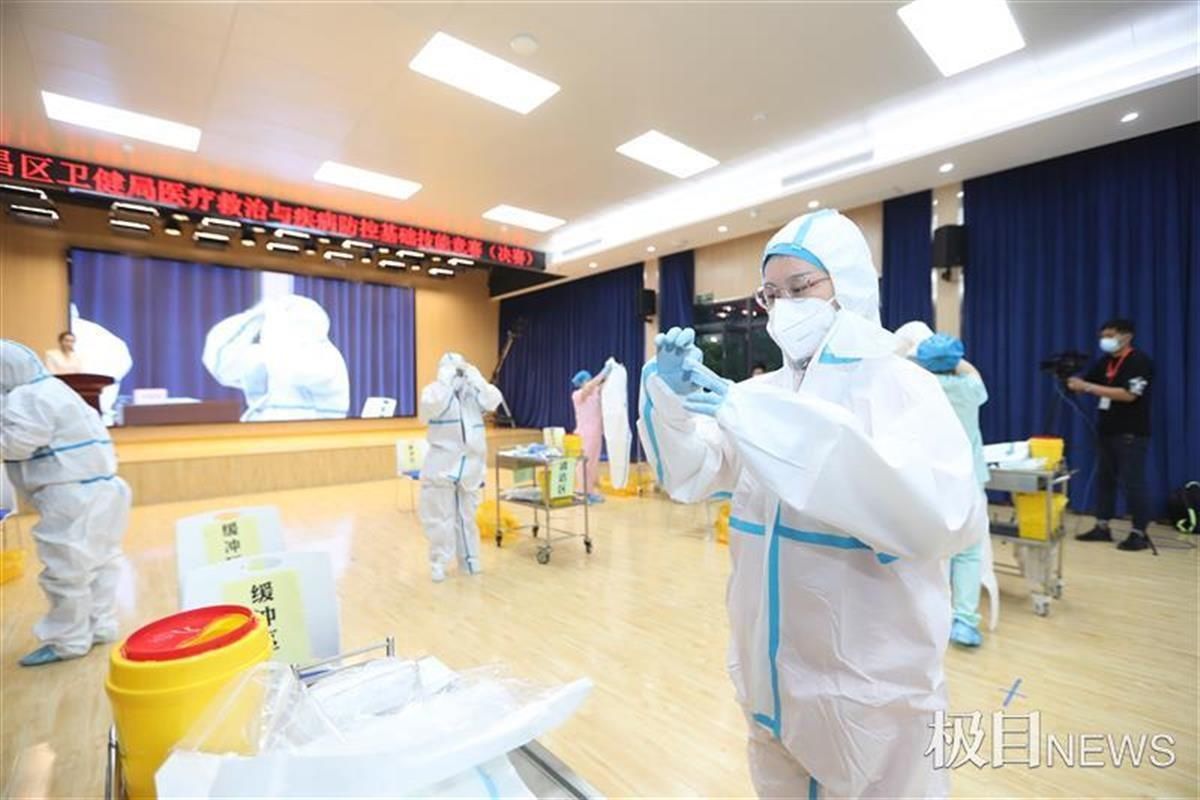 同台“比武”!白衣天使现场竞技展风采