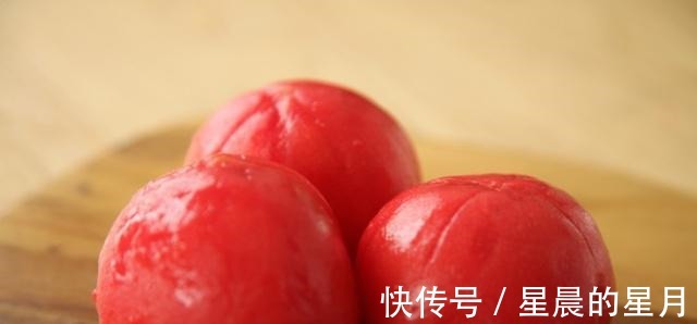 番茄粒|1个西红柿,1个鸡蛋,教你做开胃早餐饼,软糯鲜香有营养!