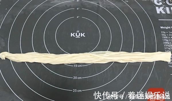 朋友圈|1个女人的精致晚餐,悄悄走红朋友圈人到中年优雅是一种态度!