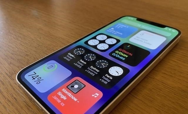 iphone|从6799元跌至6199元，库克回应退休时间，新款iPhone仍然一降再降