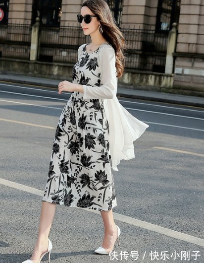 身材 紧致身材的小姐姐,秀出青春活力范,哪一位最美