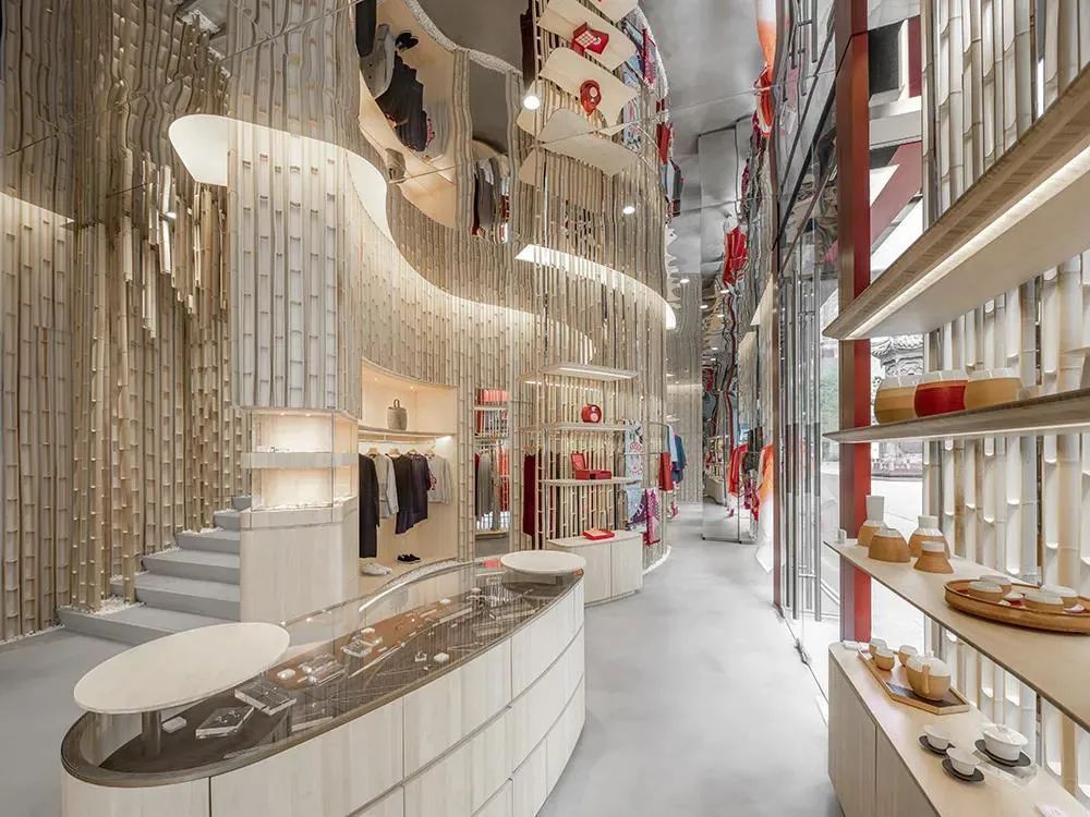 精品店|硬核消费趋势来了，一大波“精品店”入侵购物中心……