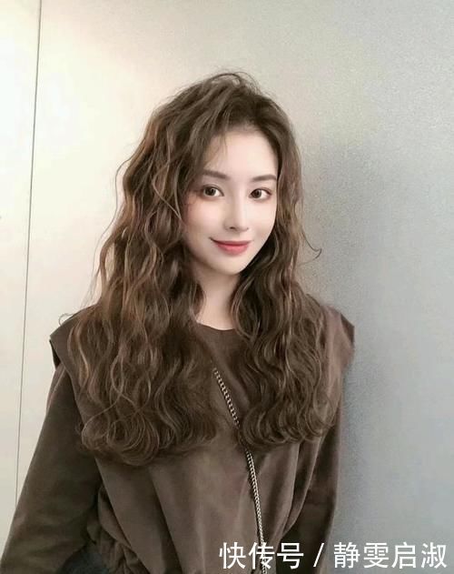 卷发|新年换一个新发型!编发、卷发、短发都有,每一个都超好看