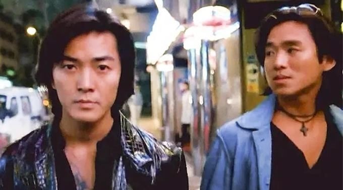 男人,被踢出古惑仔五虎,今52岁撞脸黄家驹