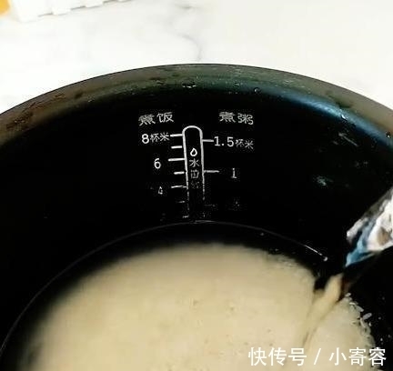 土豆焖饭|懒人必备的一道美食,制作简单,吃起来美味可口,饱腹感又强