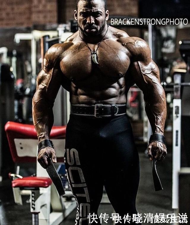 健美界|军人健身练出钢铁肌肉 ,巨大的肌肉块头让施瓦辛格叹服