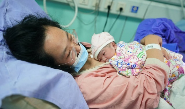 喂奶|1-6个月宝宝的育儿难点,记住6个“关键词”,附详细养护建议