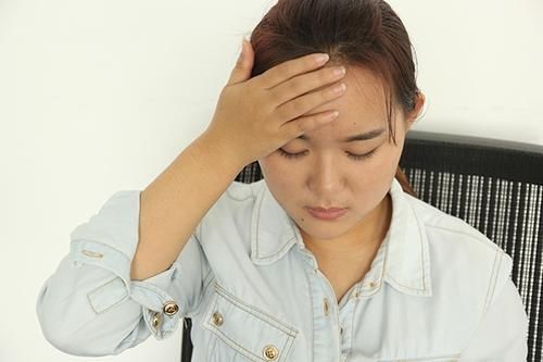 生理性|“长白发不易得癌”，是真是假？白发和癌症有关系吗？本文告诉你