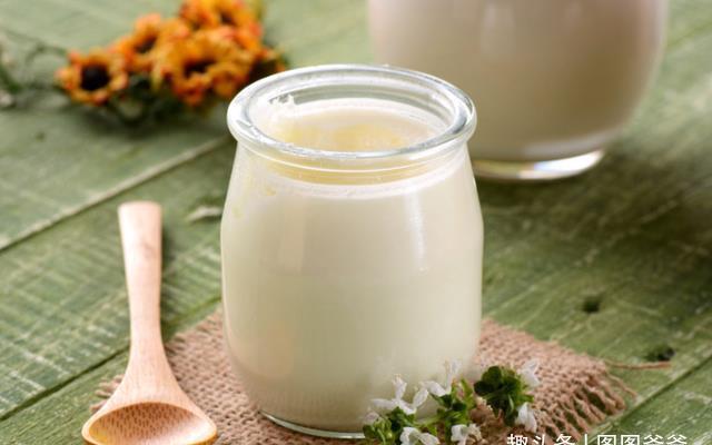 长高|在喝完奶后立马睡觉,可能会延缓孩子长高,家长们别不在意