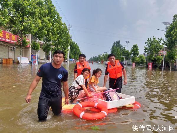 新乡|太康18名退役军人在郑州、新乡救助被困群众131人