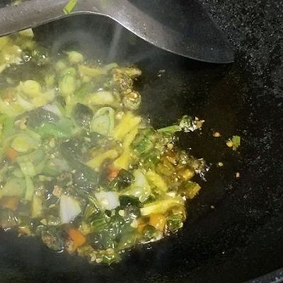  手撕包菜