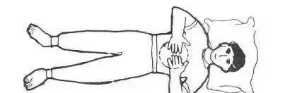 把这里的“硬结”揉开,中焦打通了,很多病就好了