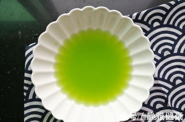 调肉馅时,放料酒是大忌。正确方法告诉你,肉馅鲜嫩多汁无腥味