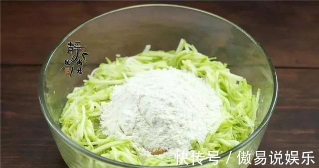 早餐|早餐就爱它，比鸡蛋灌饼简单还更好吃，几块钱全家吃饱！