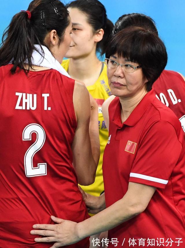 中国女排国家队|新华网为中国女排站台!对郎平不惜溢美之辞,新主帅可以安心了