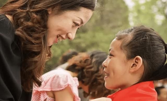 孩子|清华校长提醒:想让孩子未来有出息,每天晚上要对他们说这4句话