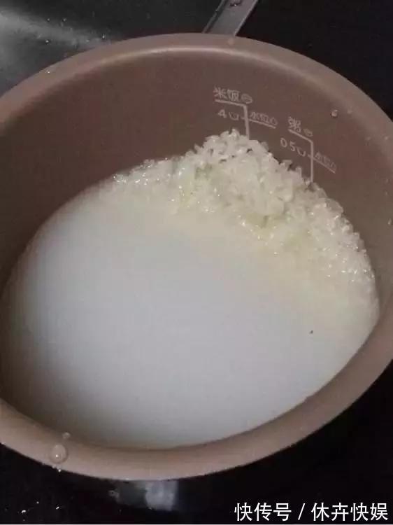 李大爷养花，2种水“浇灌”所有花，1盆比1盆旺，从不买“花肥”