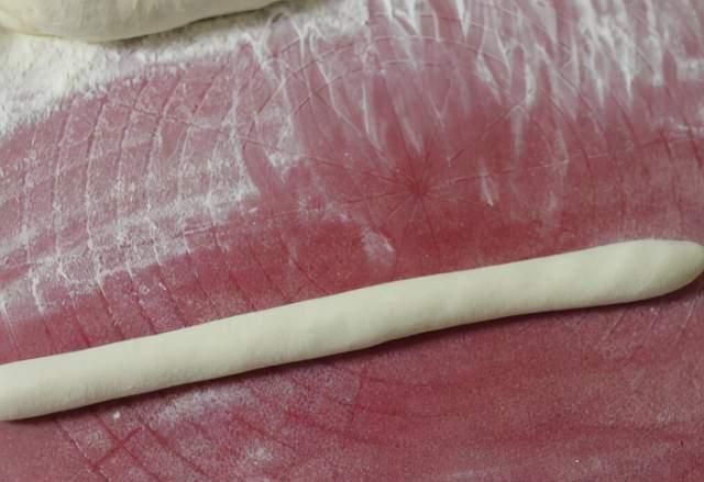 1碗面粉加上1根山药,学会1个吃法,不放油不加水,比面包好吃