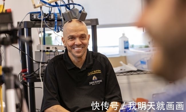 接口|赛博朋克2077现实版?大脑意念具现化,马斯克被甩几条街?