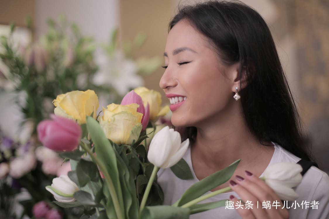 母亲|“女儿,你月薪八千,给我七千当生活费,一千块足够你的花销”