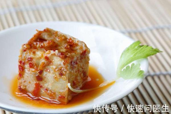 一日三餐|高血压患者,除了炒菜要少放盐,4类“隐形盐食物”不宜多吃