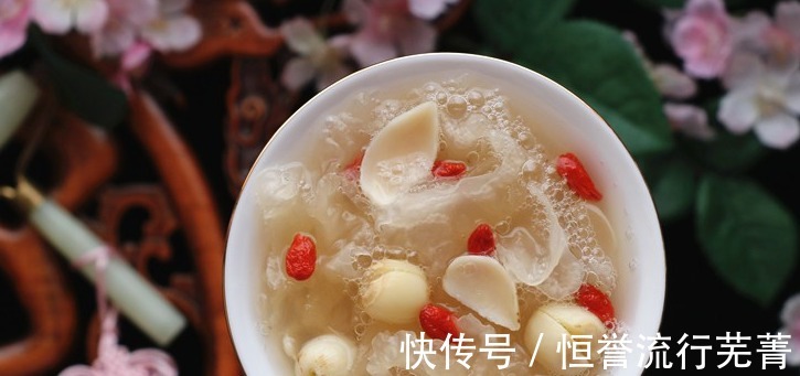 上火|立秋后要多吃银耳，教你正确做法，好吃润秋燥，常上火的人多吃点！