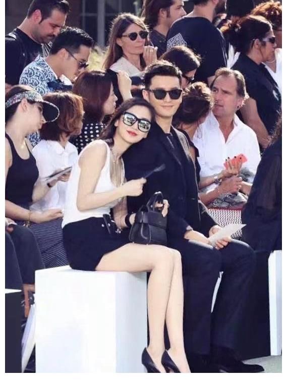 b黃曉明曬美食，有baby喜歡的紅燒肉，疑似小海綿的碗勺呆萌出鏡