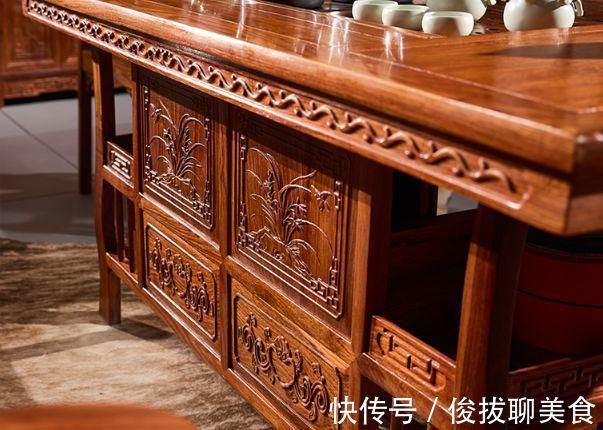 茶文化|茶的清香与红木的古色古香相碰撞，是一种什么体验？
