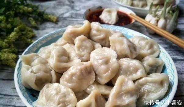 冬天包饺子用它来做馅,几毛钱一斤,馅更香还能增强抵抗力!