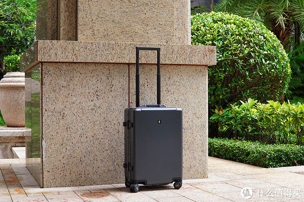 运动户|运动户外 篇五:地平线8号POWER行李箱,恰到好处的高级感