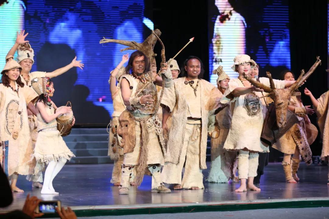 2020“爱华杯”雲绣霓裳国际民族服饰才艺大赛全球总决赛暨颁奖礼成功举办