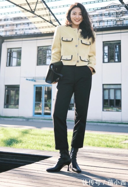 九分裤 微胖女生别乱穿裤子,小黑裤才最适合你,配毛衣、西装都很时髦