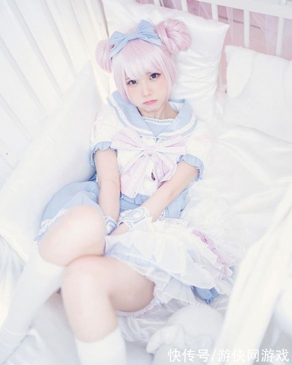 日本|Enako唯美风图册发售：日本“COSPLAY一姐”微露性感