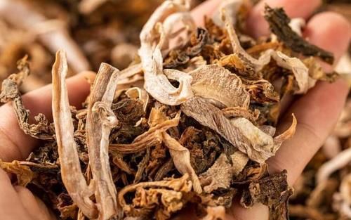 炖肉|马上立秋了,5种廉价蔬菜多买点,晒成干菜更好吃,冬天炖肉超香