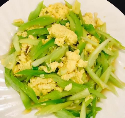 养生|秋季女性坚持吃3种食物,美容养生、延缓衰老,吃了都夸好