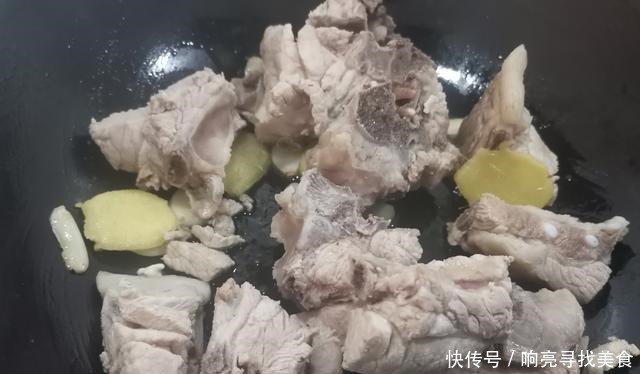  东北人都会做的一道菜，能有效补充钙质，很适合寒冷的冬天食用