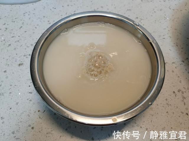 冷天蒸馒头，别只加酵母粉，多加两样，30分发满盆，暄软又好吃