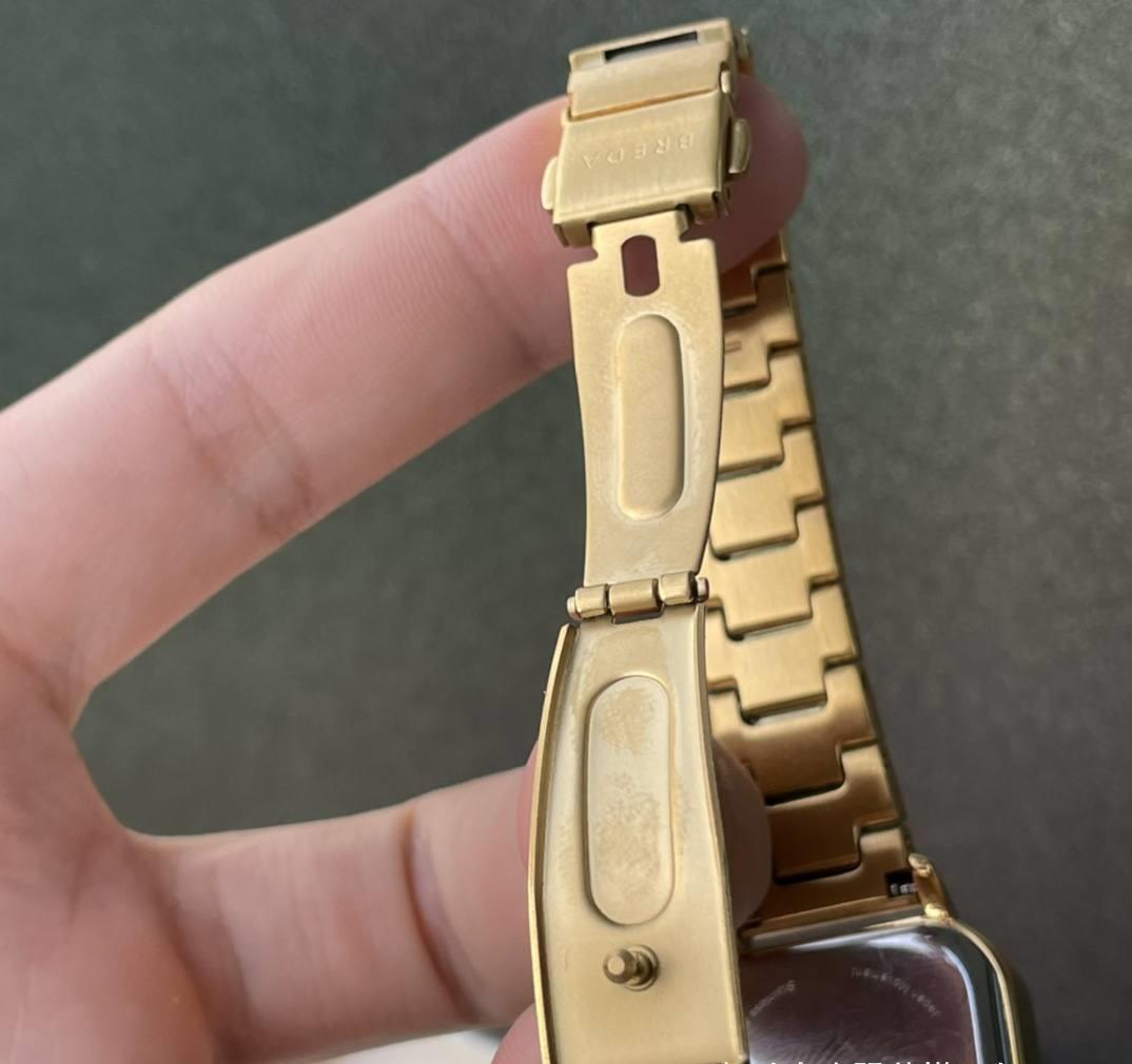 小姐姐|看完这3款“小众”方形手表,你可能就不会再买圆形表了