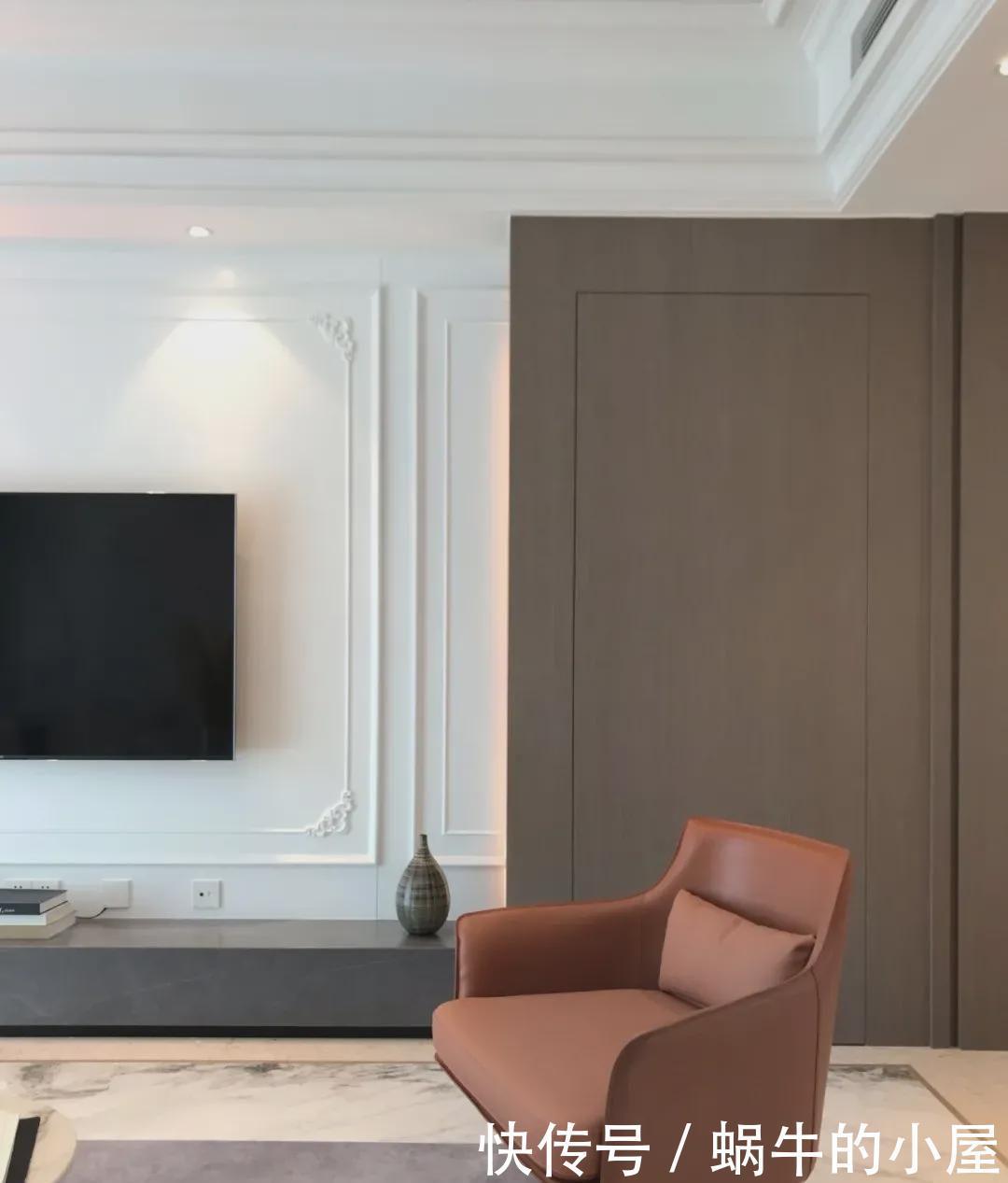 现代极简融合古典元素,成就别具一格的低奢空间