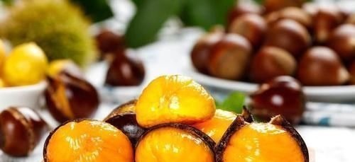 原来给板栗开口很简单，只需要多加1个瓶盖，简单快速还不伤手！