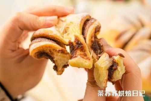 圣诞节快到了，教你做一款适合过节的甜点！简单快手，好吃过瘾！