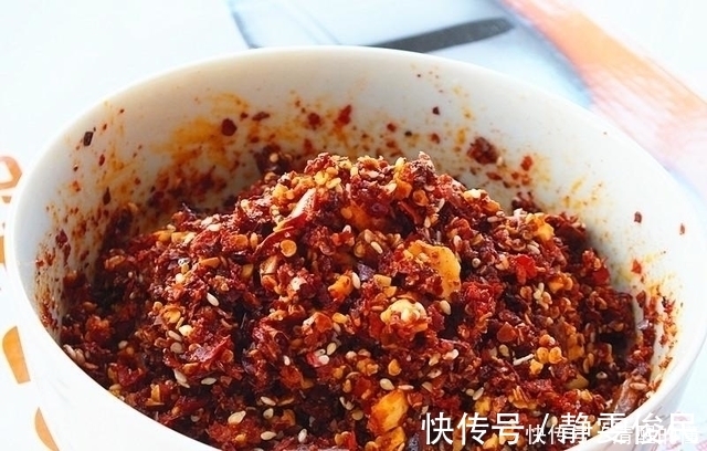 我做的辣椒酱特别香，因为我放了这两样，邻居都来管我要做法！