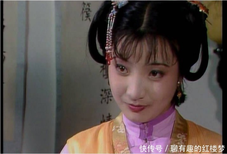 宝玉和宝钗|红楼梦里宝钗连喊三次让莺儿倒茶,莺儿为什么不去?