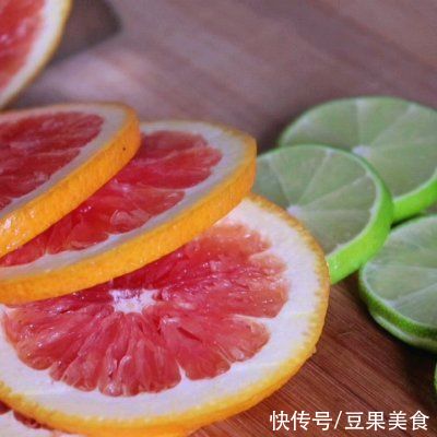 白桃|抓住夏天的尾巴再来畅饮一次水果冰桶快乐水