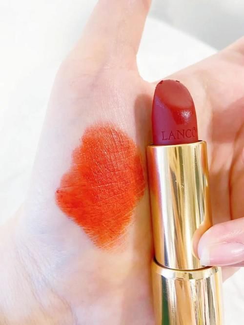 用一支口红开启一年的好心情～