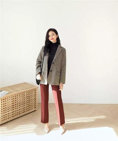  针织开衫|什么是“减法穿搭”？就用万能的打底衫，穿出不同风格的高级感