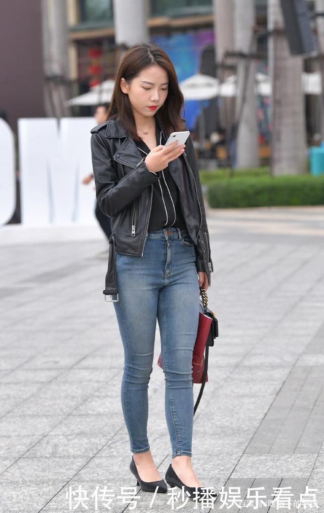造型|妆容精致的气质女生,穿牛仔裤搭配皮夹克,秀出了靓丽帅气的造型