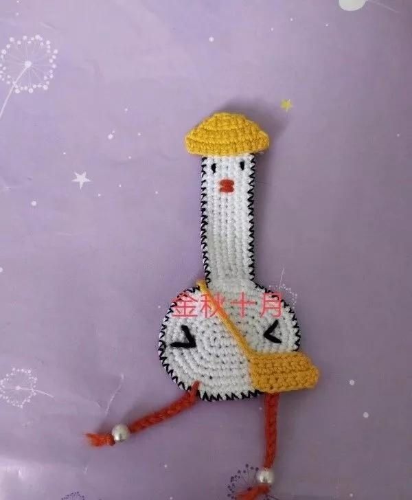 编织成|妈妈会魔法,钩针就是她的魔法棒,把孩子的画编织成了实物